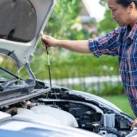 can check engine light come on for low oil