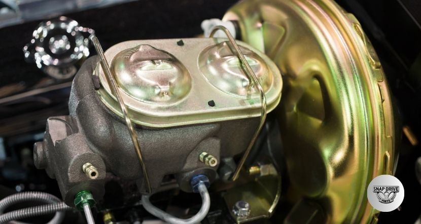 signs of a failing brake master cylinder