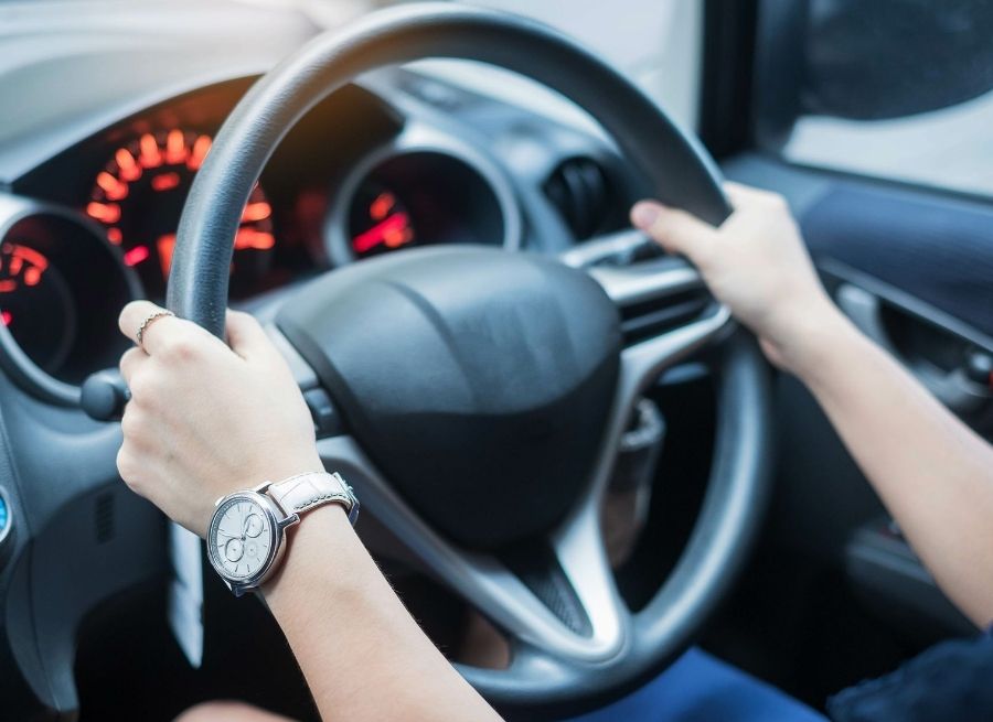 reasons your steering feels loose or unstable