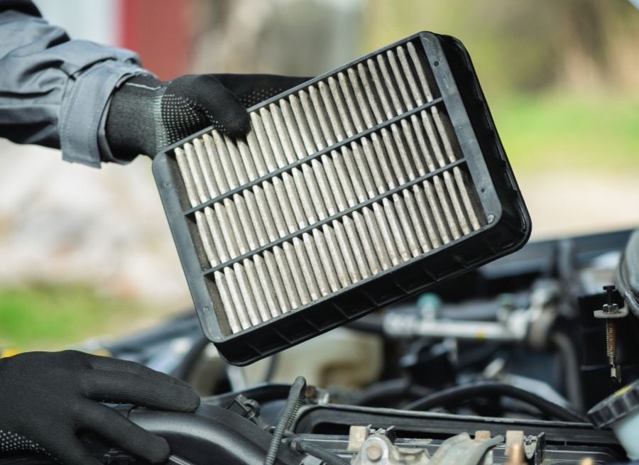 simple car maintenance habits that save money