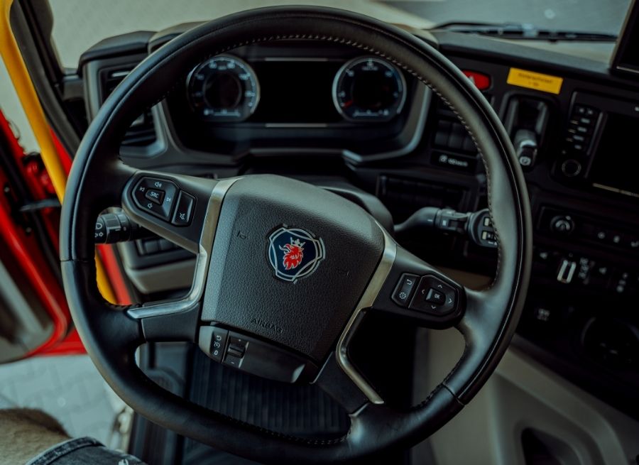 Choosing The Right Steering Wheel Cover