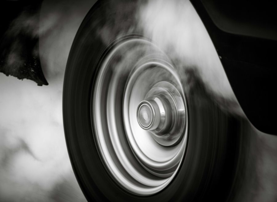 can a bad rear wheel bearing cause smoke