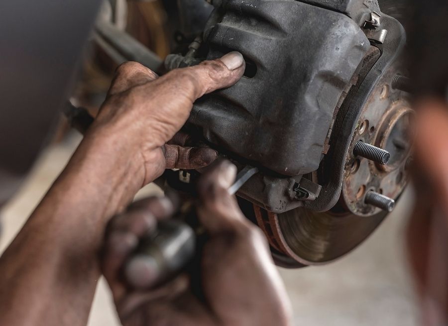 how to clean oil off brake pads with lacquer