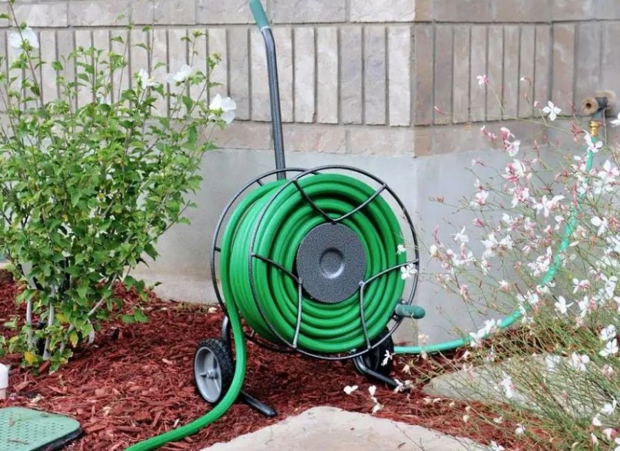 how to flush a radiator with a garden hose